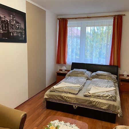 Vadrozsa Vendeghaz-Apartman Дем'єн Екстер'єр фото