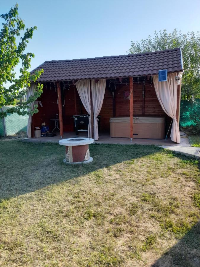 Vadrozsa Vendeghaz-Apartman Дем'єн Екстер'єр фото